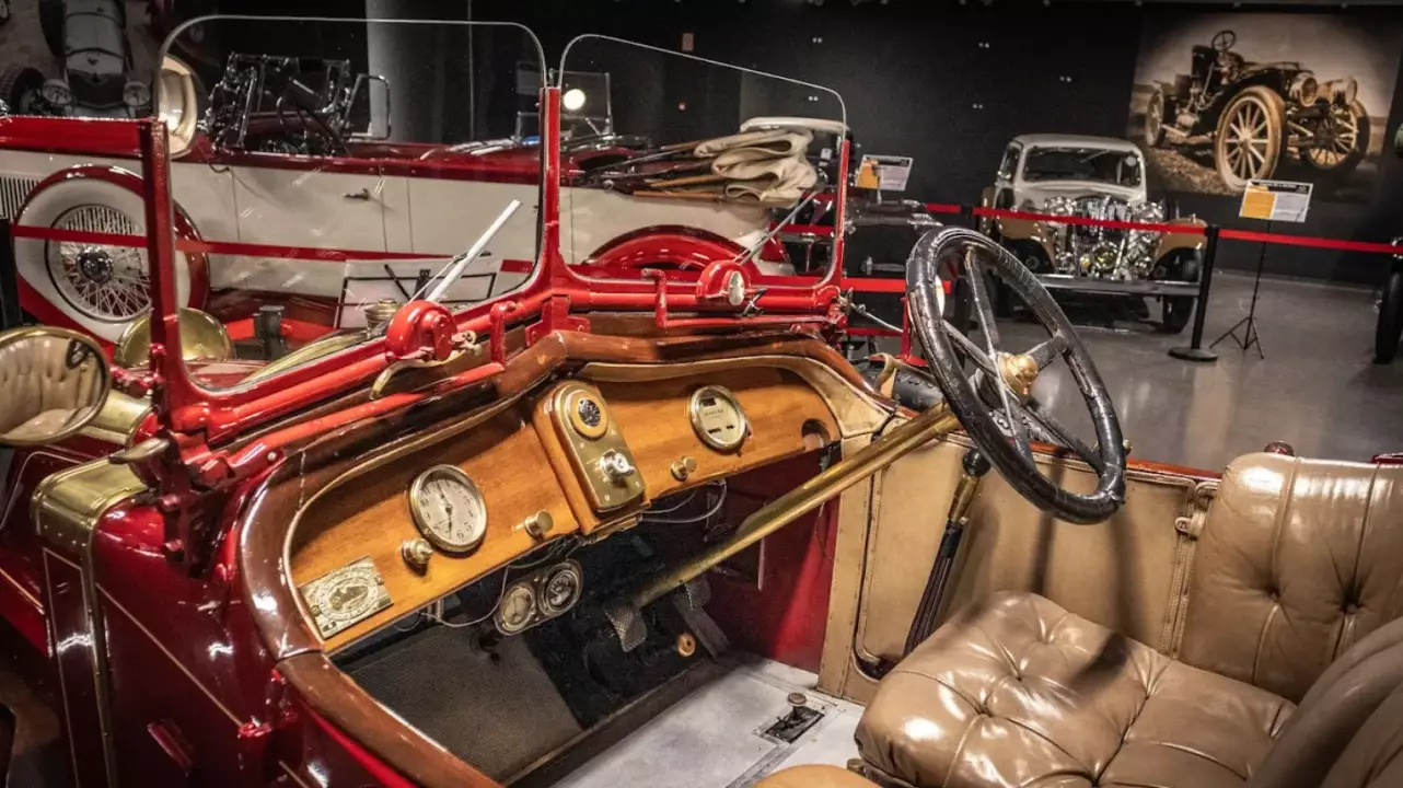 Randevú a 365 Oldtimer Múzeumban nyugdíjasoknak, Budapesten fő kép