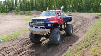 Óriás Monster Truck - Bigfoot vezetés 20 fő részére