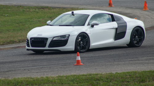 Audi R8 élményautózás gyerekeknek a Kakucs Ring versenypályán 2