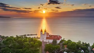 Csobbanjunk a Balcsiban! Sárkányrepülővel irány a Balaton