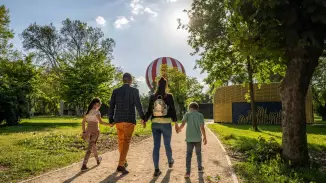 Családi panoráma vadászat a Ballon-kilátóban a Városligetben