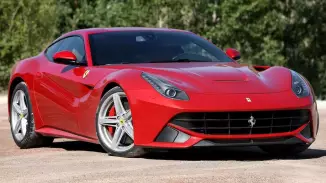 800 Le-s Ferrari F12 Berlinetta autópályás élményvezetés