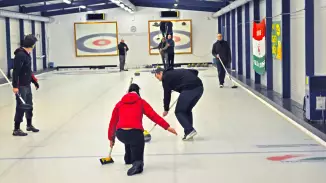 Curling 8 fő részére 1 pálya