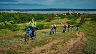 E-bike-on a Velencei-hegység ösvényein