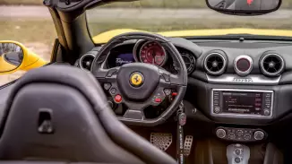 560 Le-s Ferrari California autópályás élményvezetés