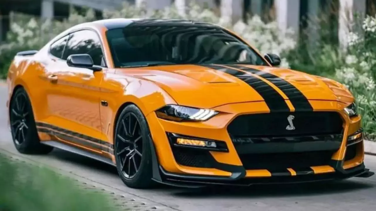 "Halálos iramban" Ford Mustang V8 élményvezetés  bérlés Polgárdi környékén fő kép