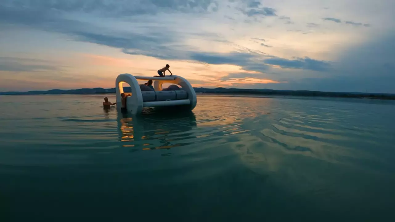 Portless Basic Élményhajó bérlés Balatonaligán fő kép